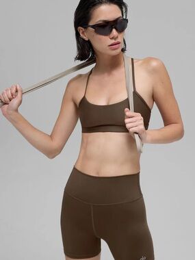 ALO Yoga Airlift Intrigue Bra - never been worn - NWT